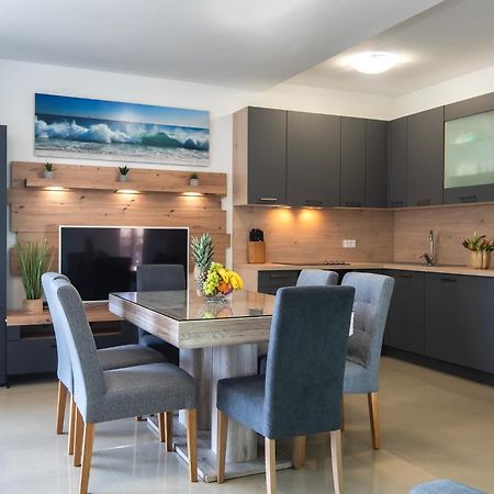 Apartment Klara Пиешчана Увала Екстериор снимка