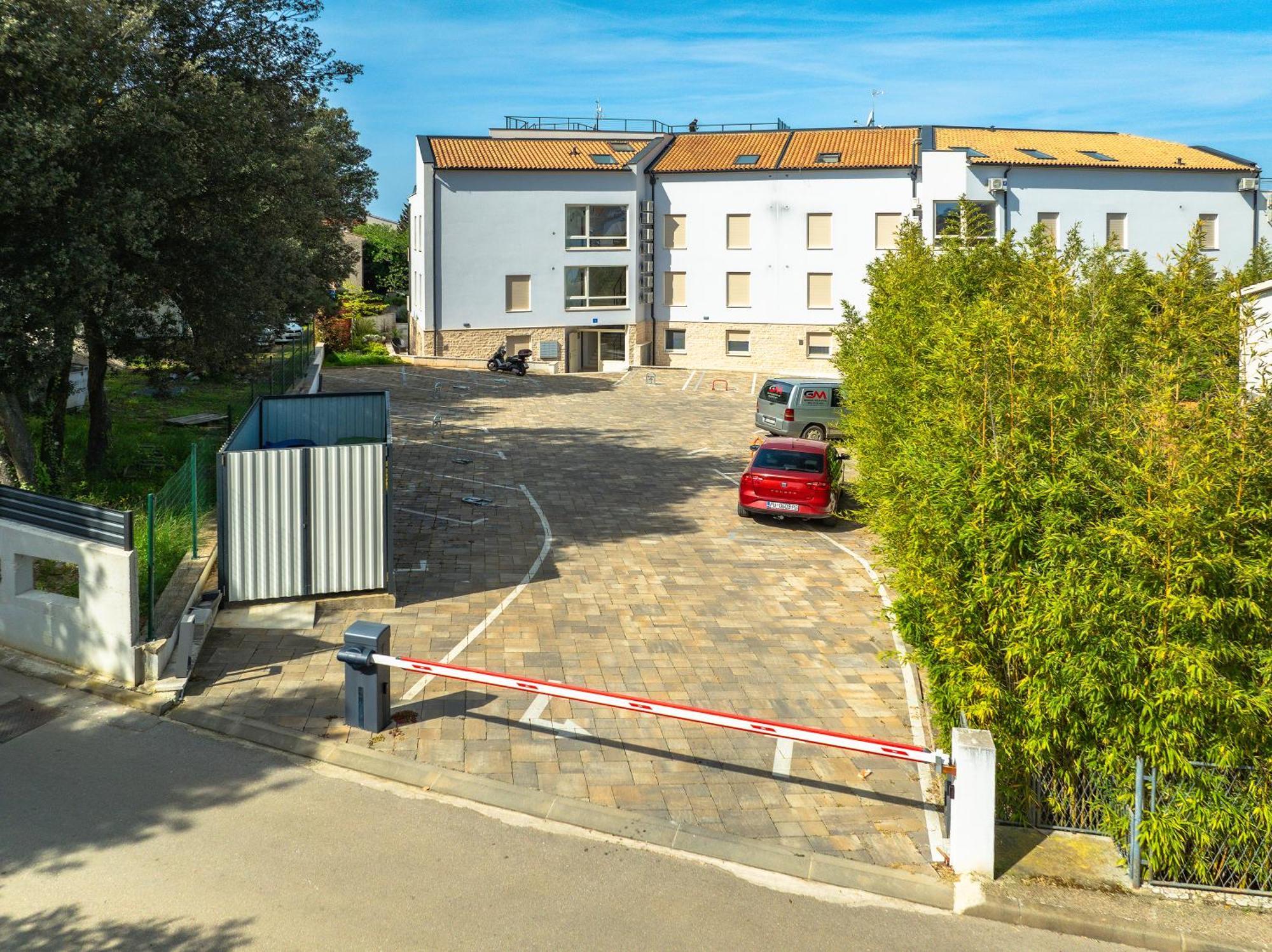 Apartment Klara Пиешчана Увала Екстериор снимка
