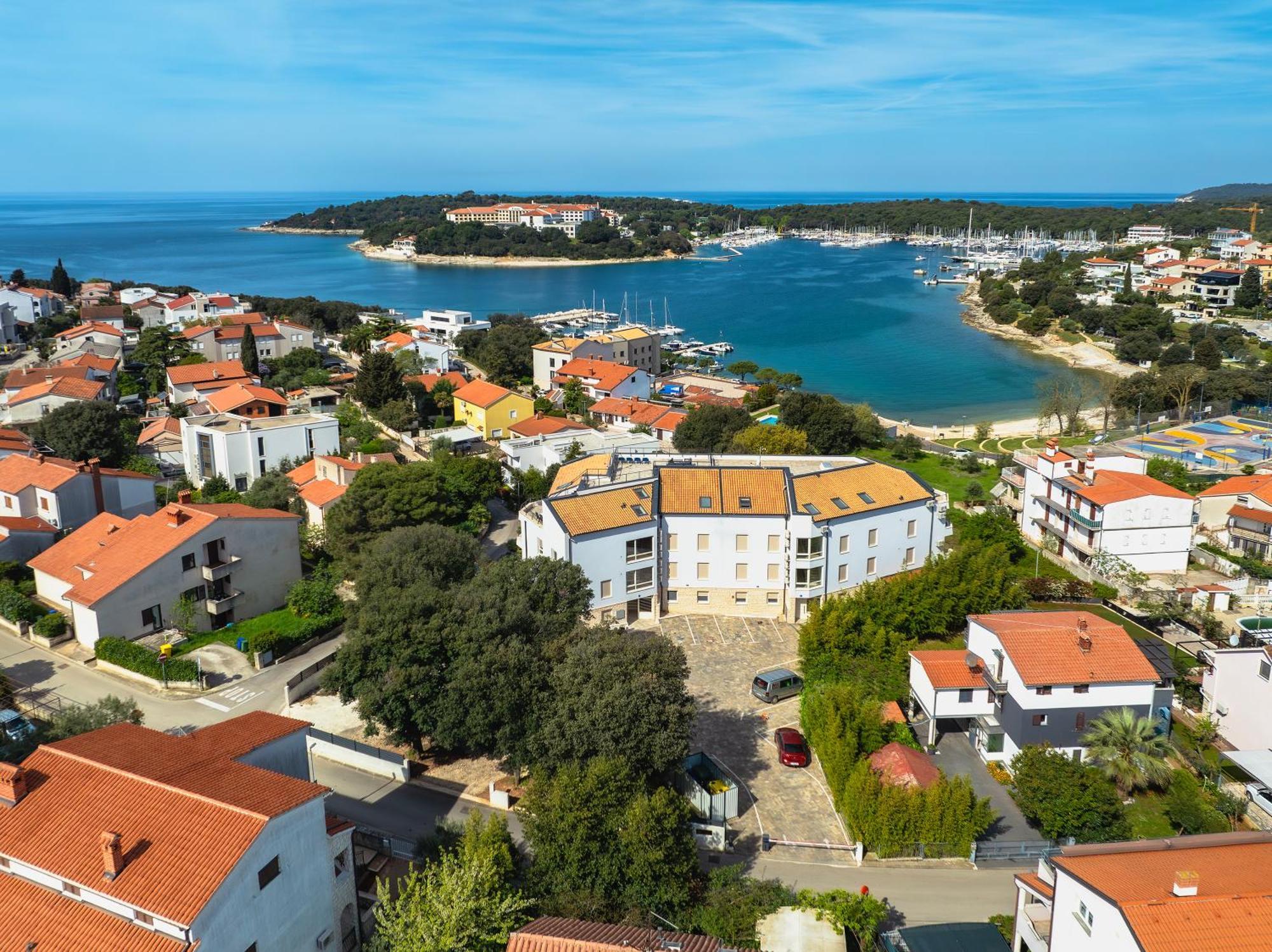 Apartment Klara Пиешчана Увала Екстериор снимка